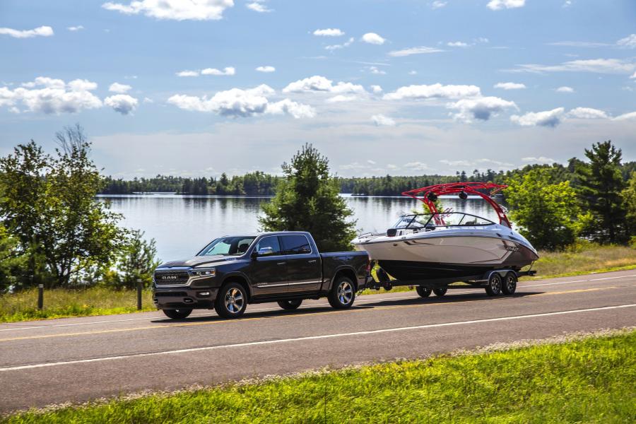  Ram 1500 Limited Crew Cab EcoDiesel (DT) 2019 года  (фото 13 из 18)